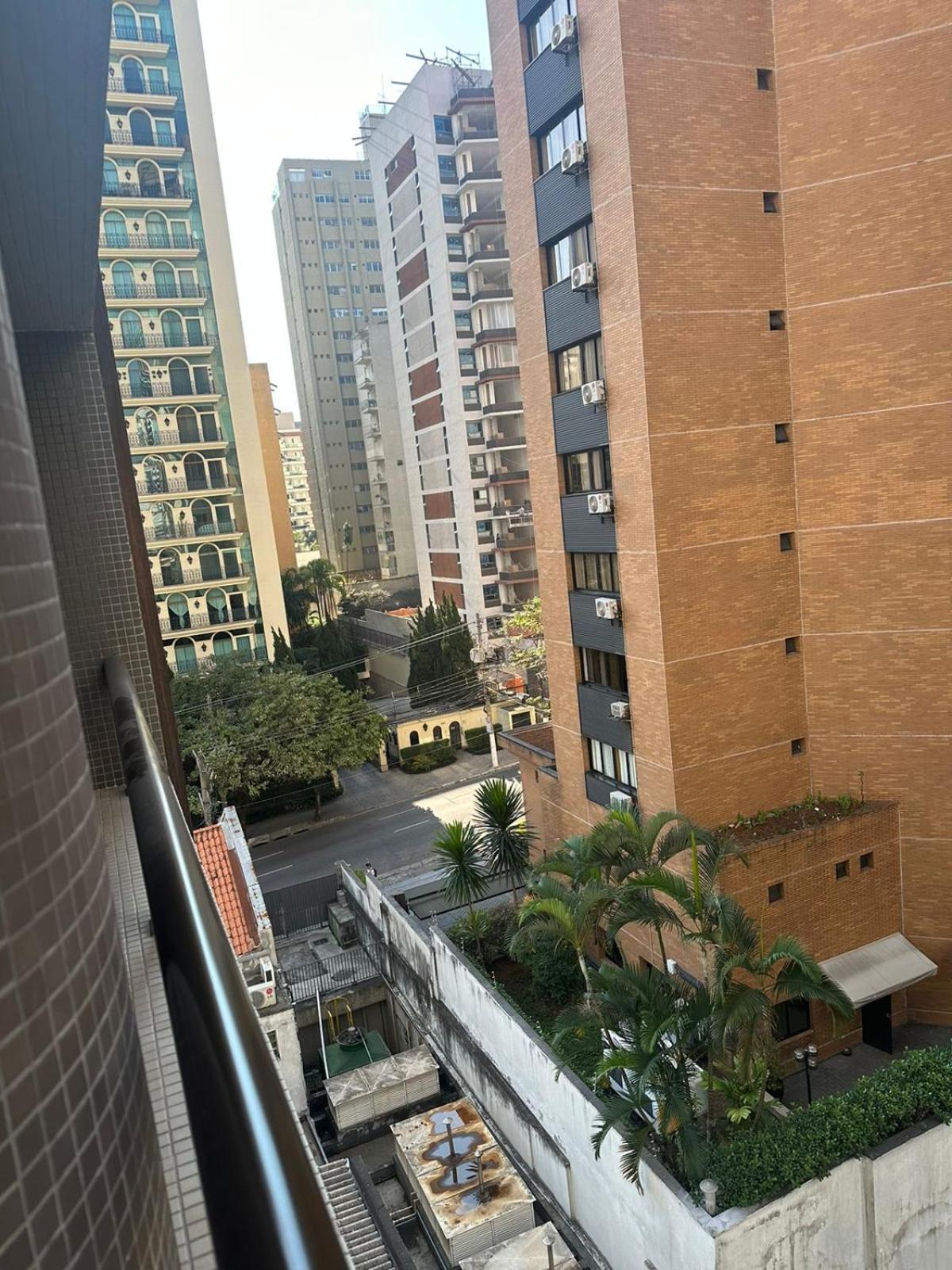 Apart Com Sacada E Piscina São Paulo Eksteriør billede